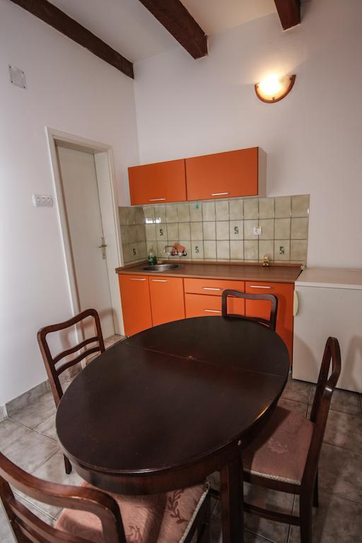 Terasa Hostel Νόβι Σαντ Δωμάτιο φωτογραφία