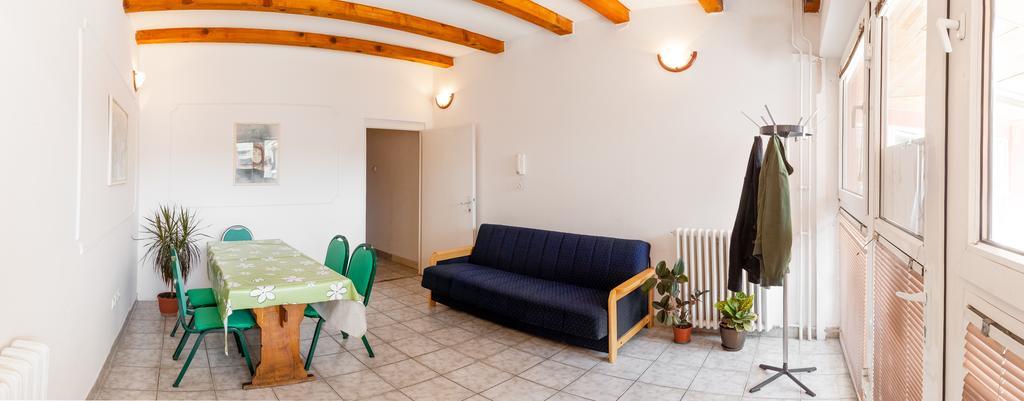 Terasa Hostel Νόβι Σαντ Εξωτερικό φωτογραφία